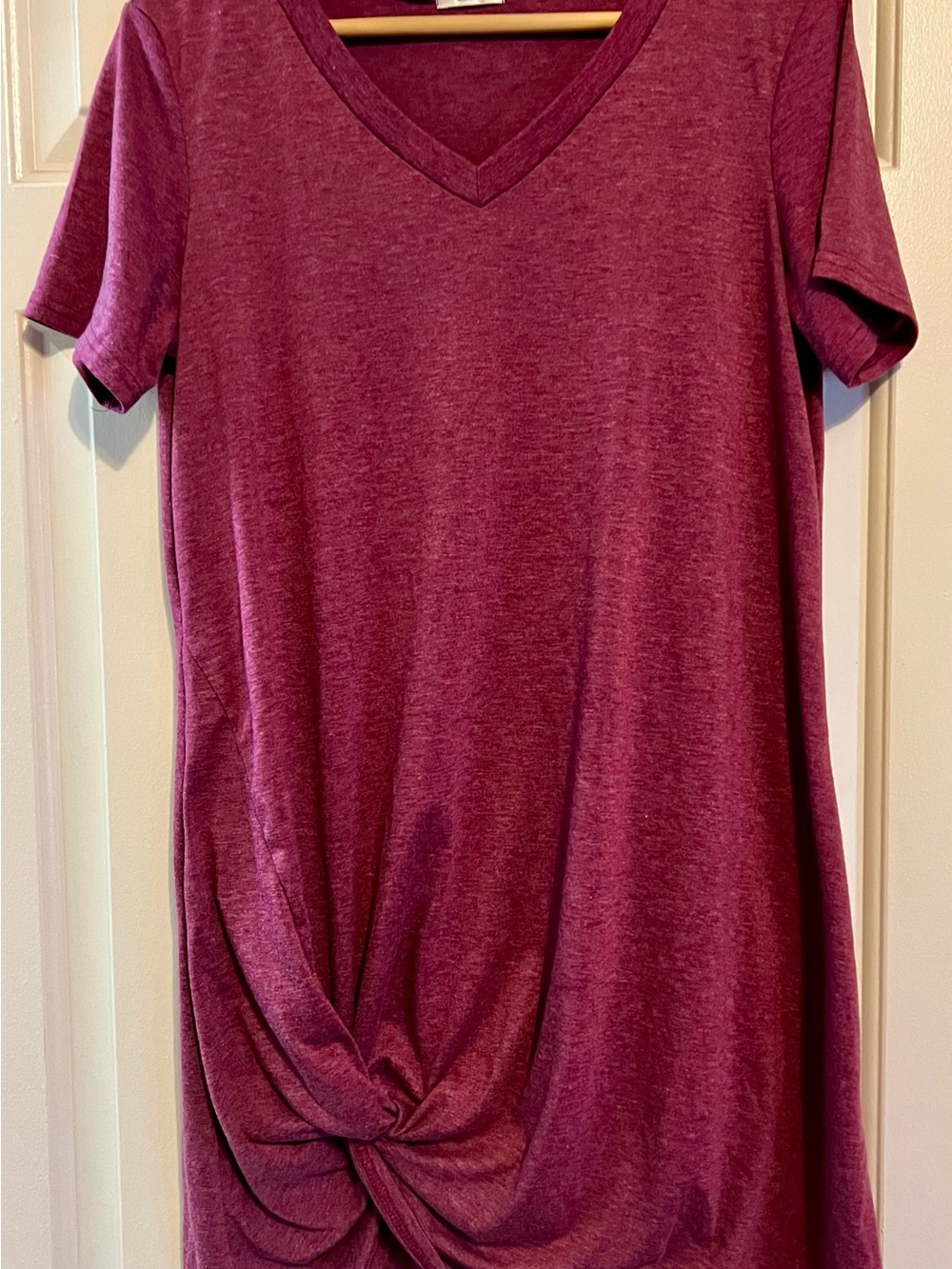 Locryz Maroon Burgundy V-Neck Knot Front Tulip Hem T-Shirt Dress - Size M